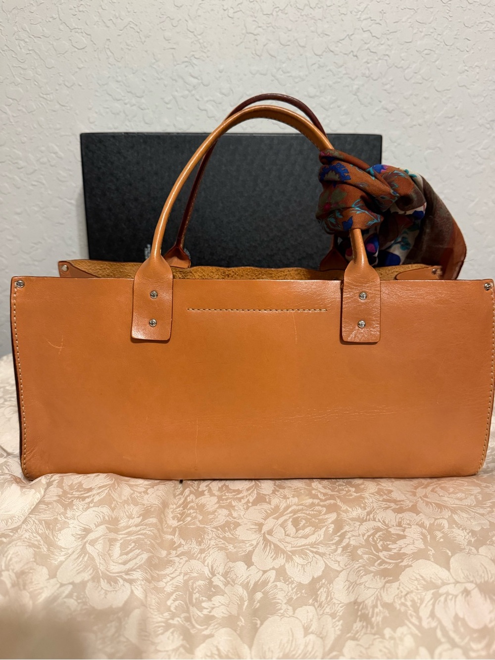 kate spade tan leather shoulder bag with floral scarf - Picture 4 of 7
